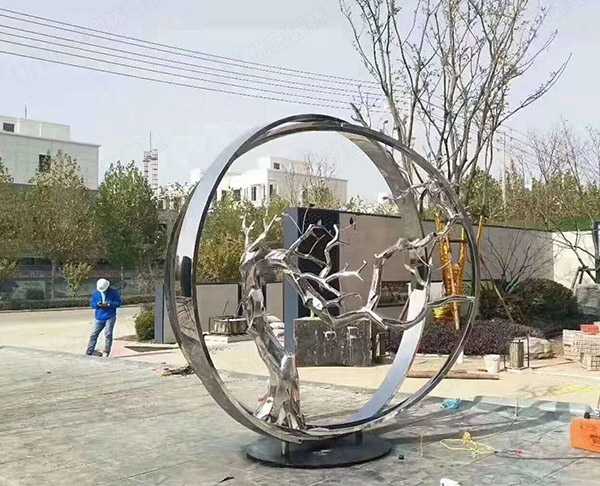 創(chuàng)意景觀(guān)鏡面圓環(huán)樹(shù)枝不銹鋼雕塑