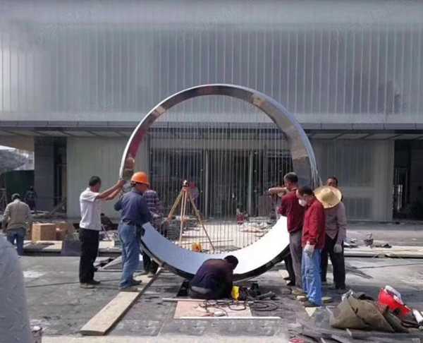 現(xiàn)代園林景觀雕塑如何進(jìn)行包裝運(yùn)輸？?jī)?yōu)藝雕塑廠家為您支招