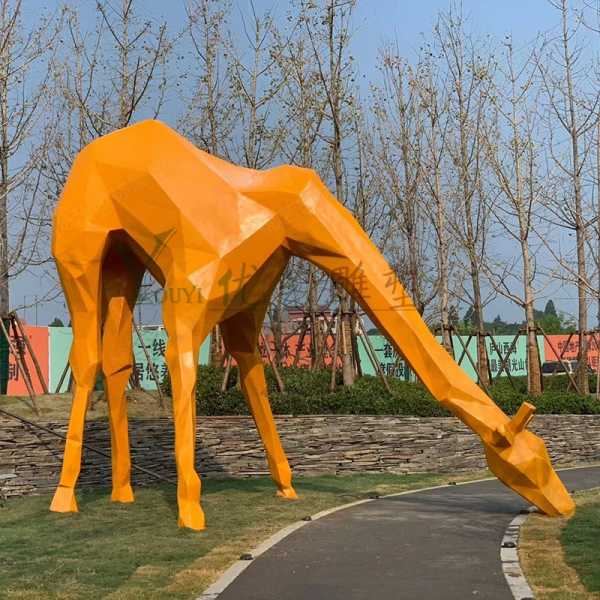 園林景觀雕塑擺放的時(shí)候要考慮哪些方面呢？